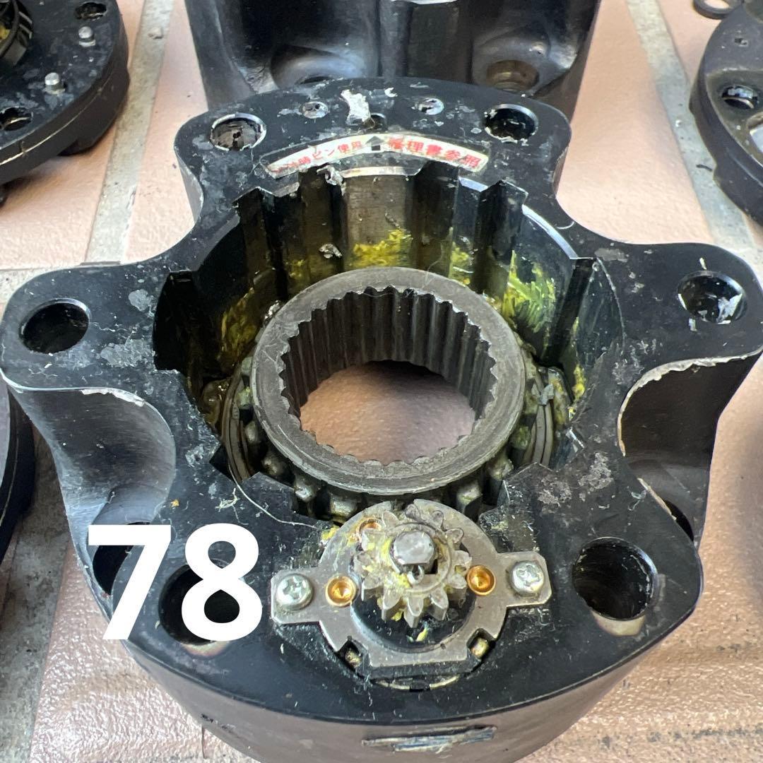 パワーロッキングハブ　難あり中古品 78プラド 73ランクル用