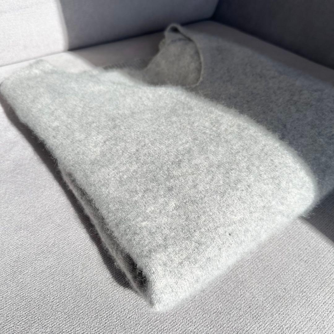 極美品✨ミューズドゥーズィエムクラス ふわふわシャギーVネックニット グレー