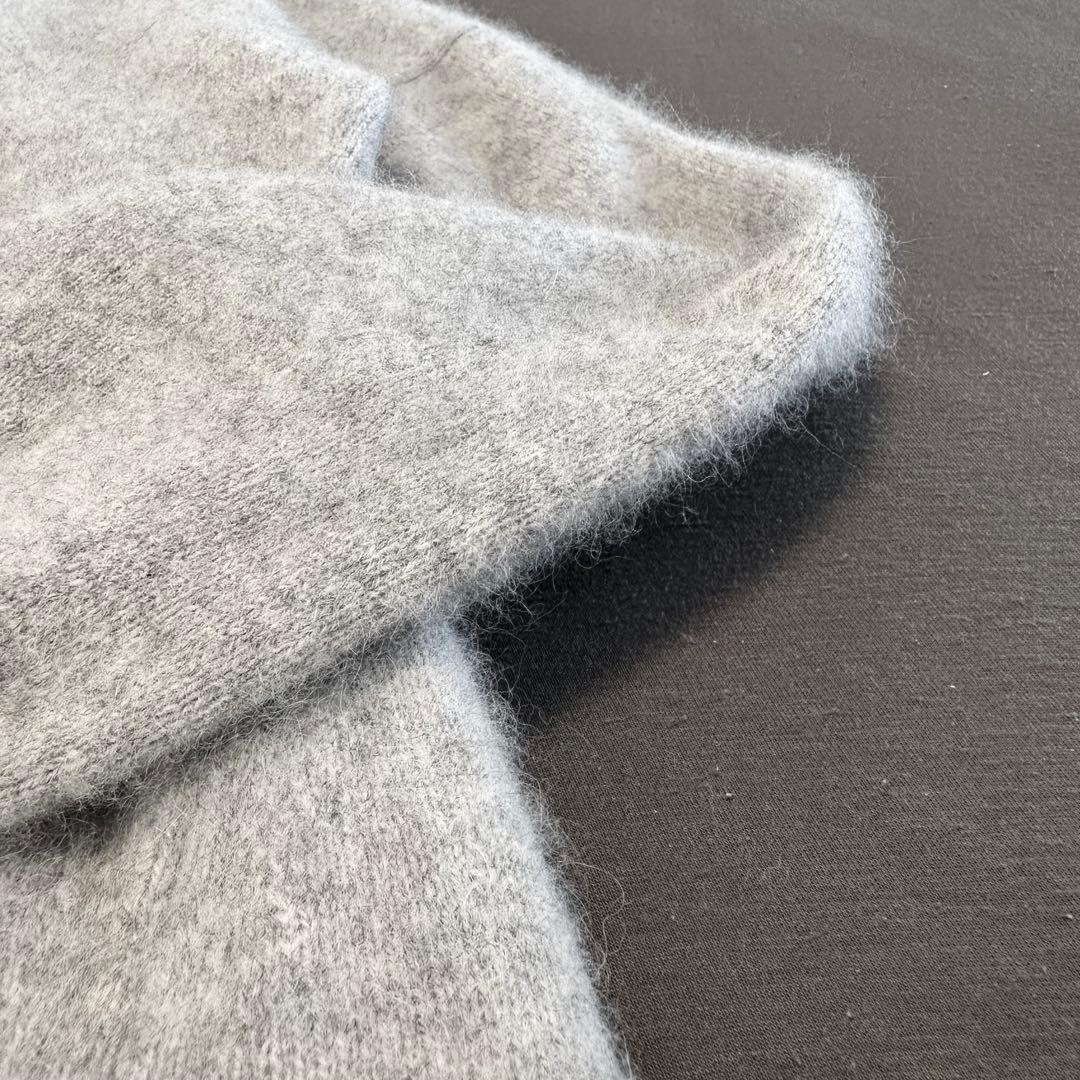 極美品✨ミューズドゥーズィエムクラス ふわふわシャギーVネックニット グレー