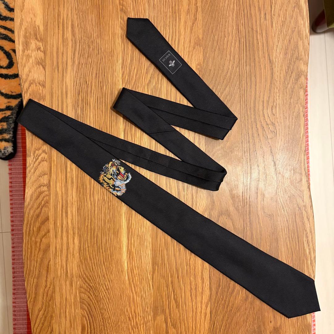 GUCCI シルク ネクタイ 虎　タイガー