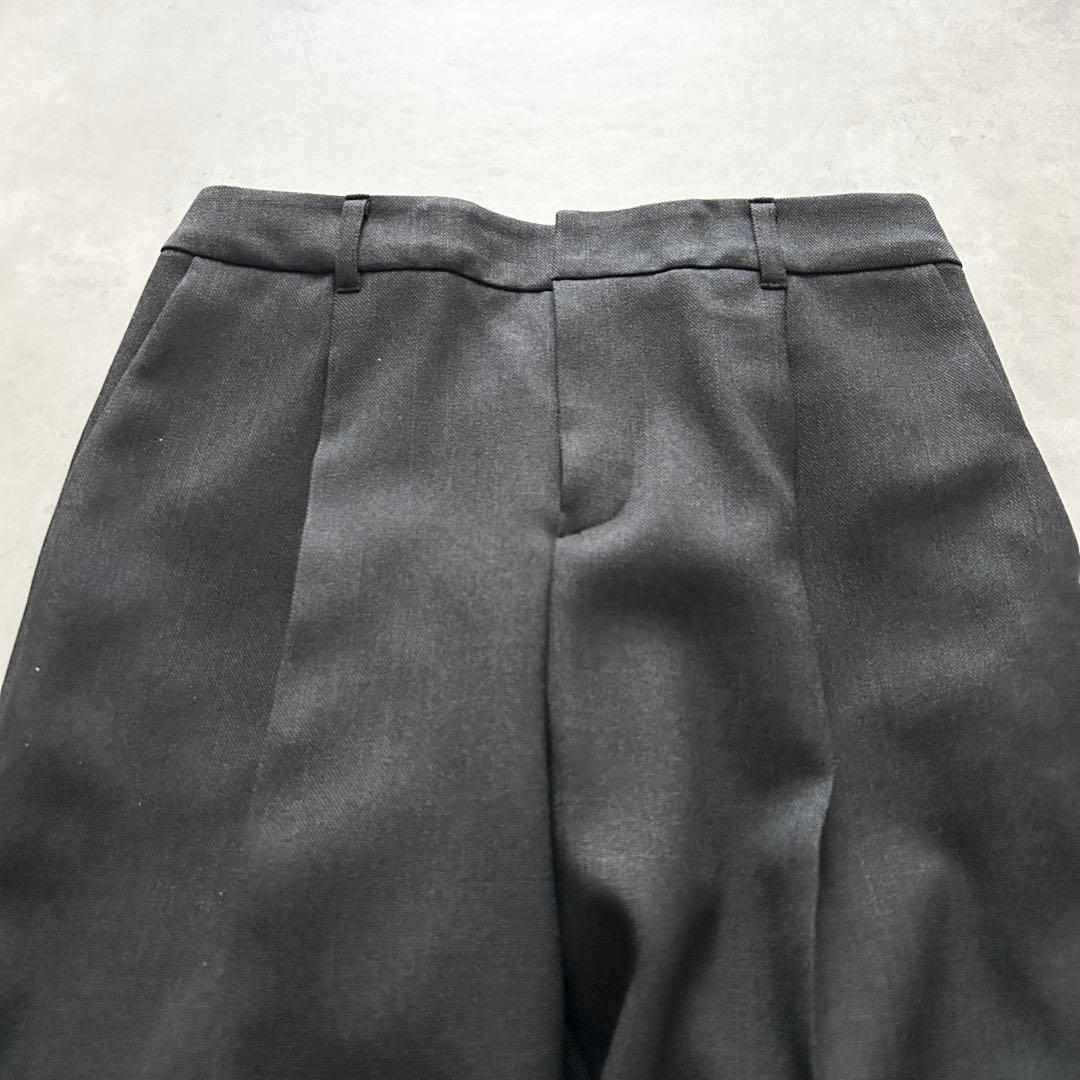 未使用タグ付INDIVIパンツスーツ38 グレーフォーマル卒園卒業ウォッシャブル