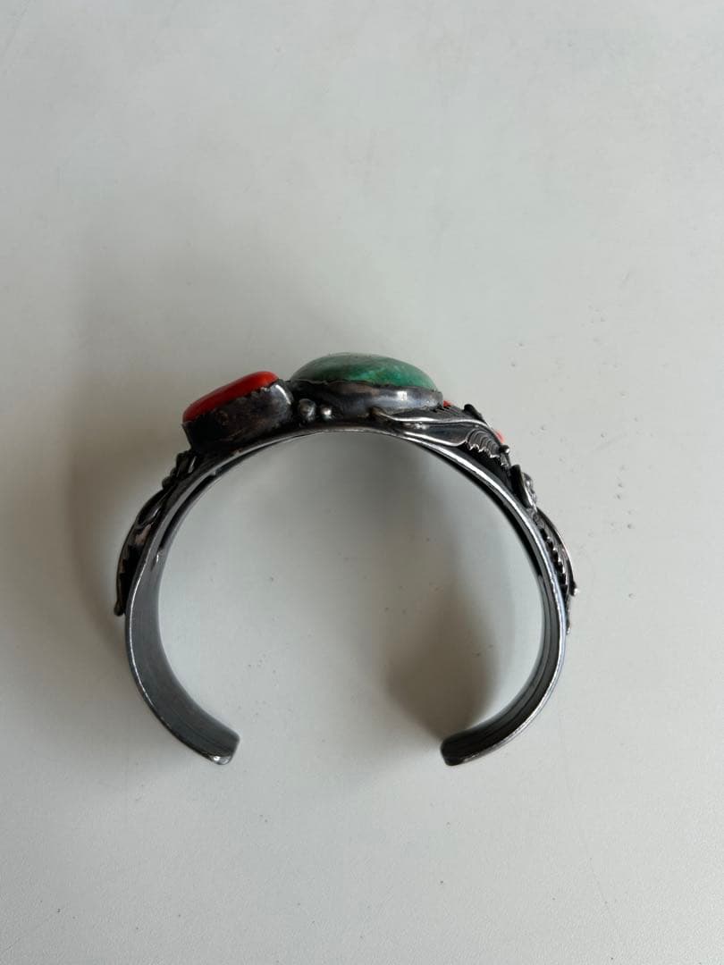 ナバホ 　ターコイズ　バングル　コーラル　925 インディアンジュエリー