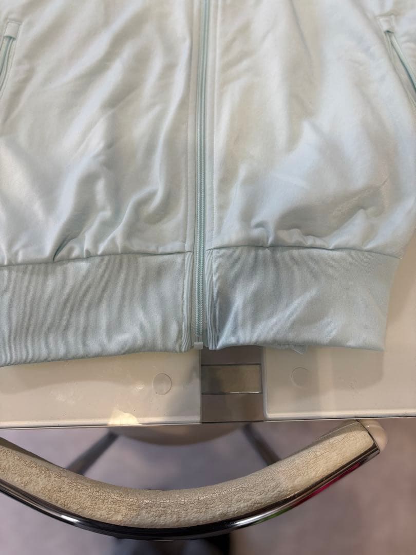 ナヨン着用　adidas セットアップ ジャージ トラックジャケットパンツ水色L