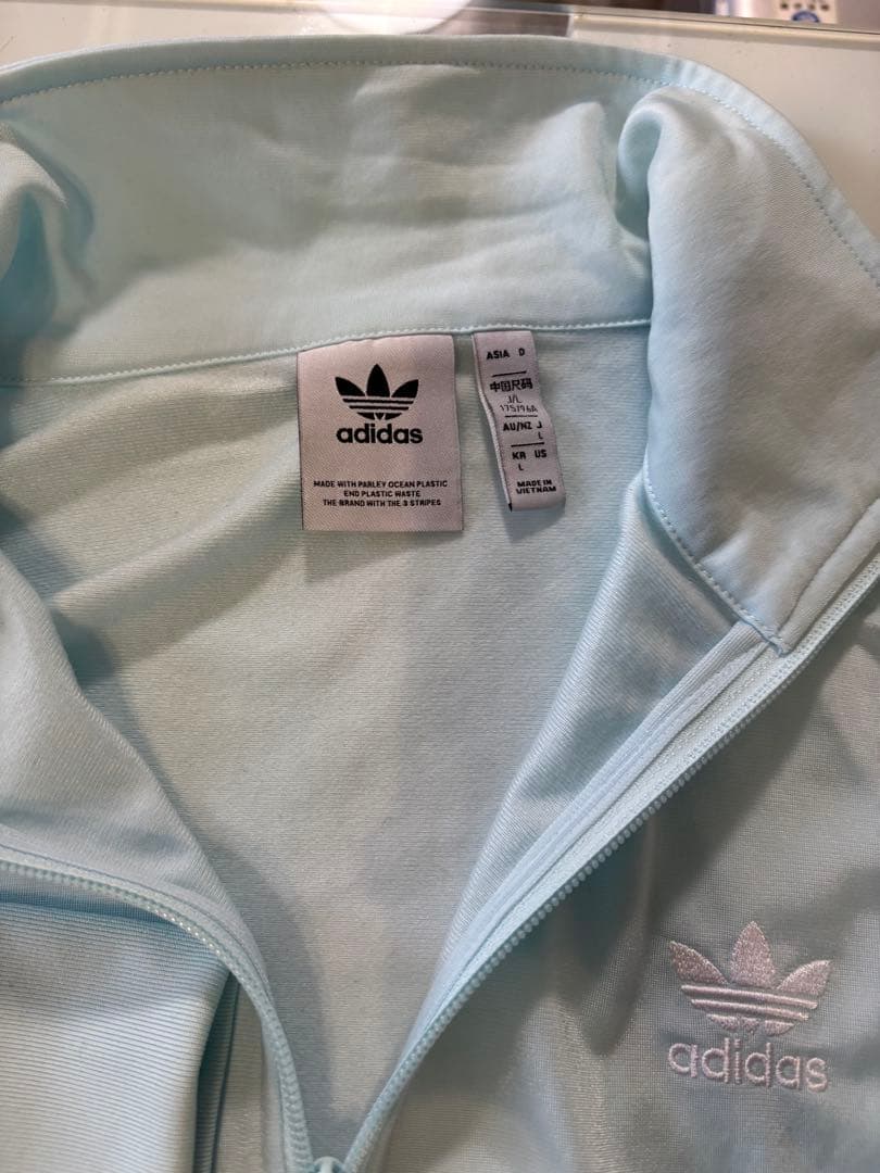 ナヨン着用　adidas セットアップ ジャージ トラックジャケットパンツ水色L