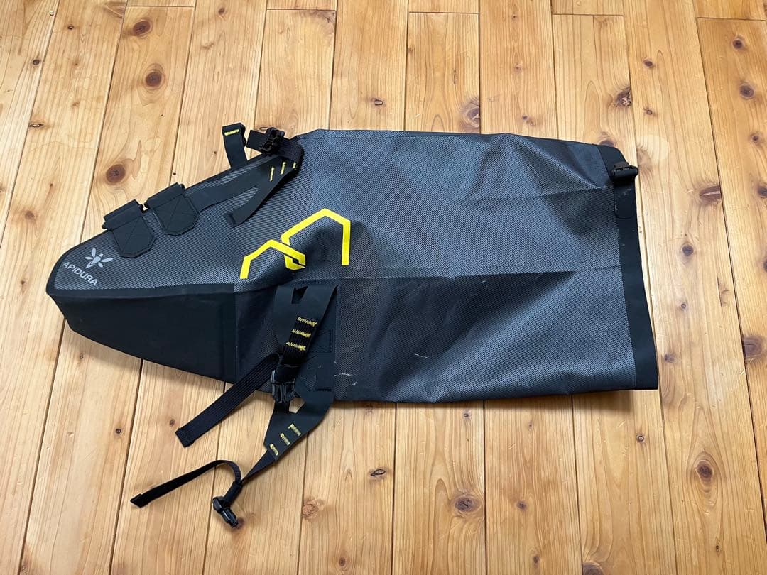 apidura アピデュラ　エクスペディションサドルパック　9L