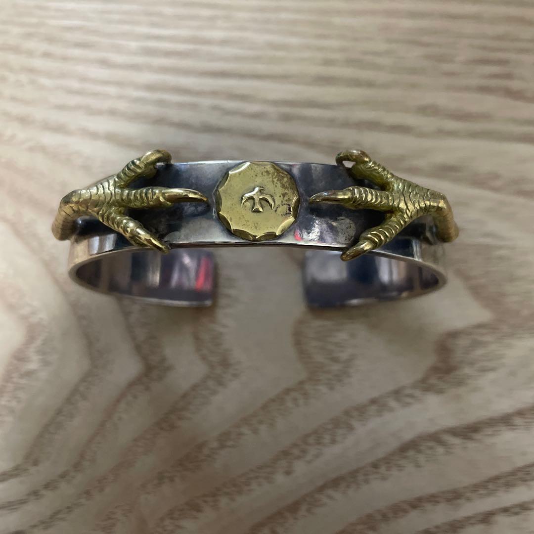 平打ちブレス　爪