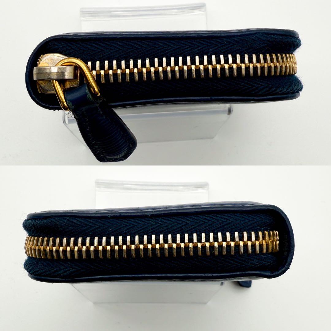 プラダ ケース ラウンドジップ ヴィッテロダイノ レザー ゴールド金具