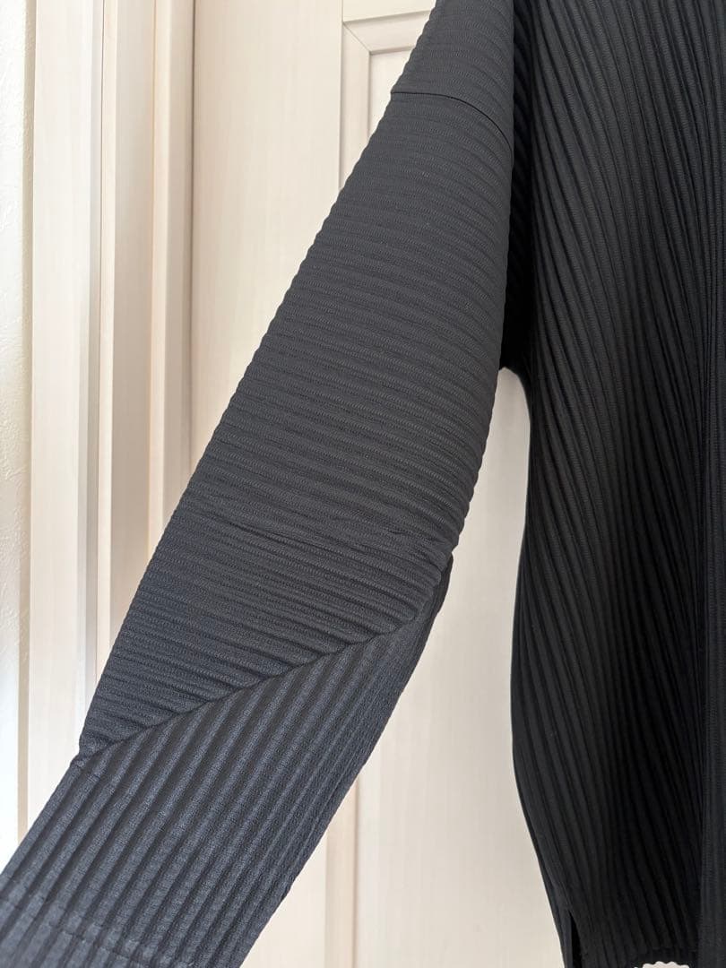 Issey Miyake オムプリッセ黒 長袖カットソー