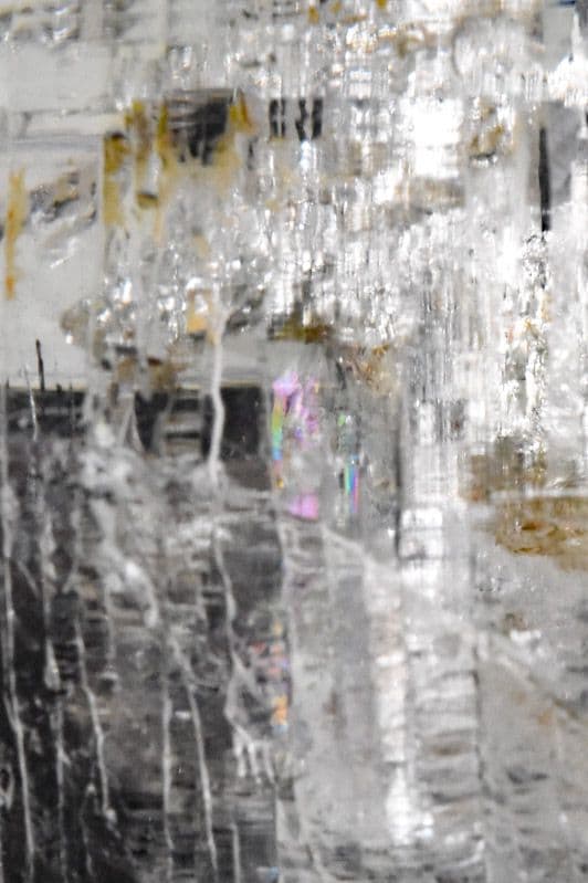 ガネーシュヒマールラパ産 溝が刻まれたクリアポイント