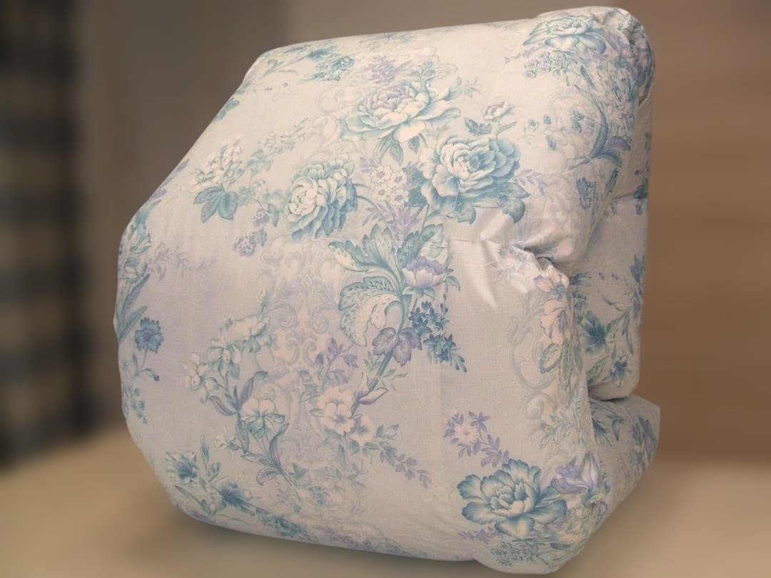 限定お買い得品‼️新品＊ロイヤル＊フランス９３％＊増量１，３キロ＊羽毛布団ＳＢ