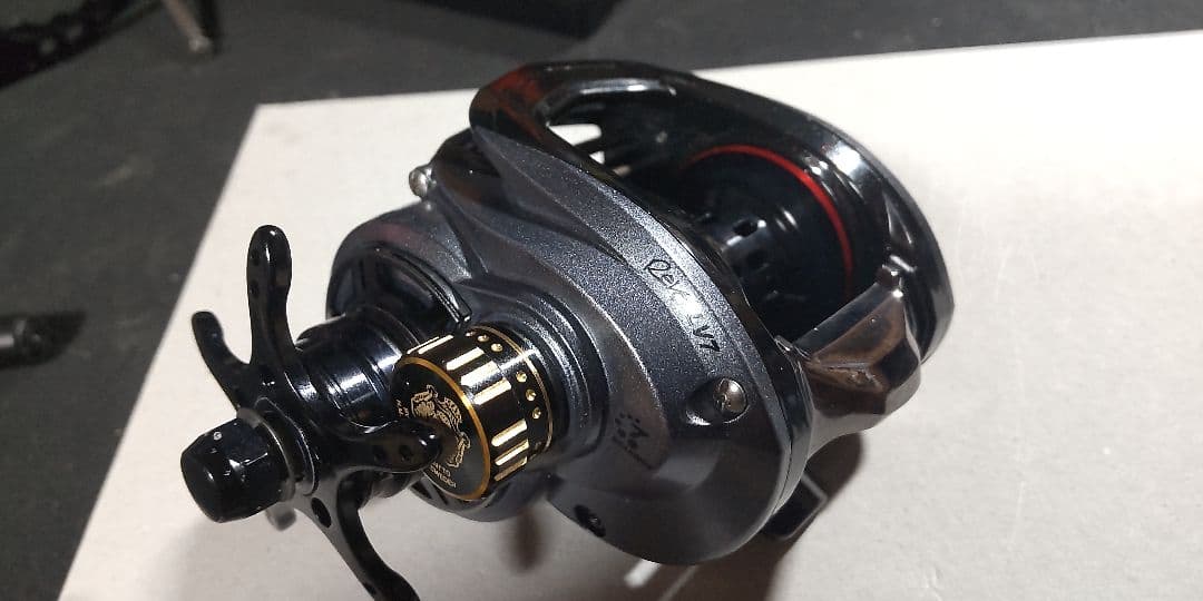 アブガルシア 16Revo LV7 32mm左 美品