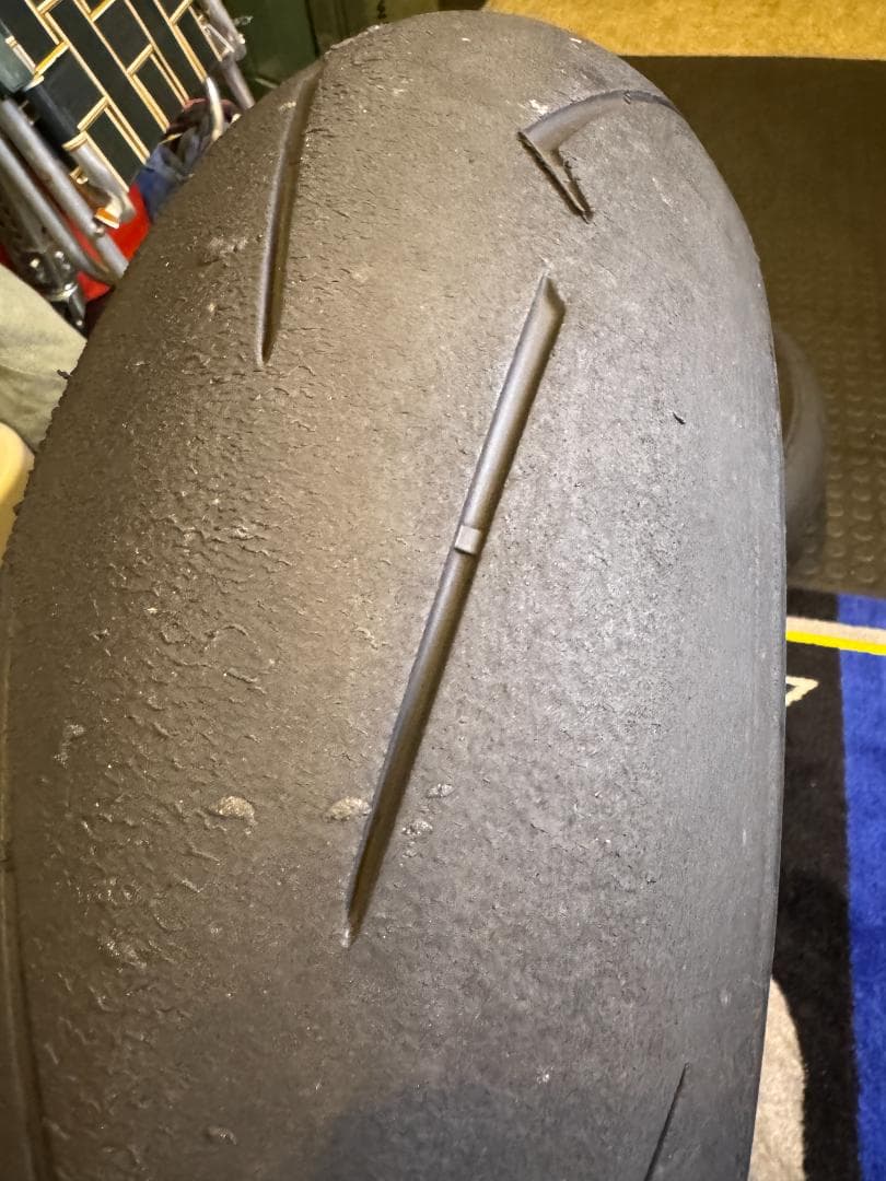 ピレリ スーパーコルサSC1 V4　 180/60 120/70 　中古セット