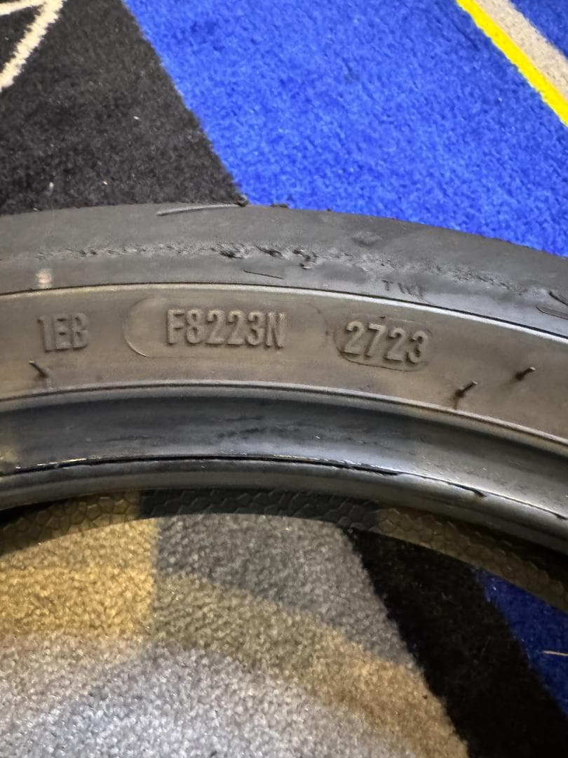 ピレリ スーパーコルサSC1 V4　 180/60 120/70 　中古セット