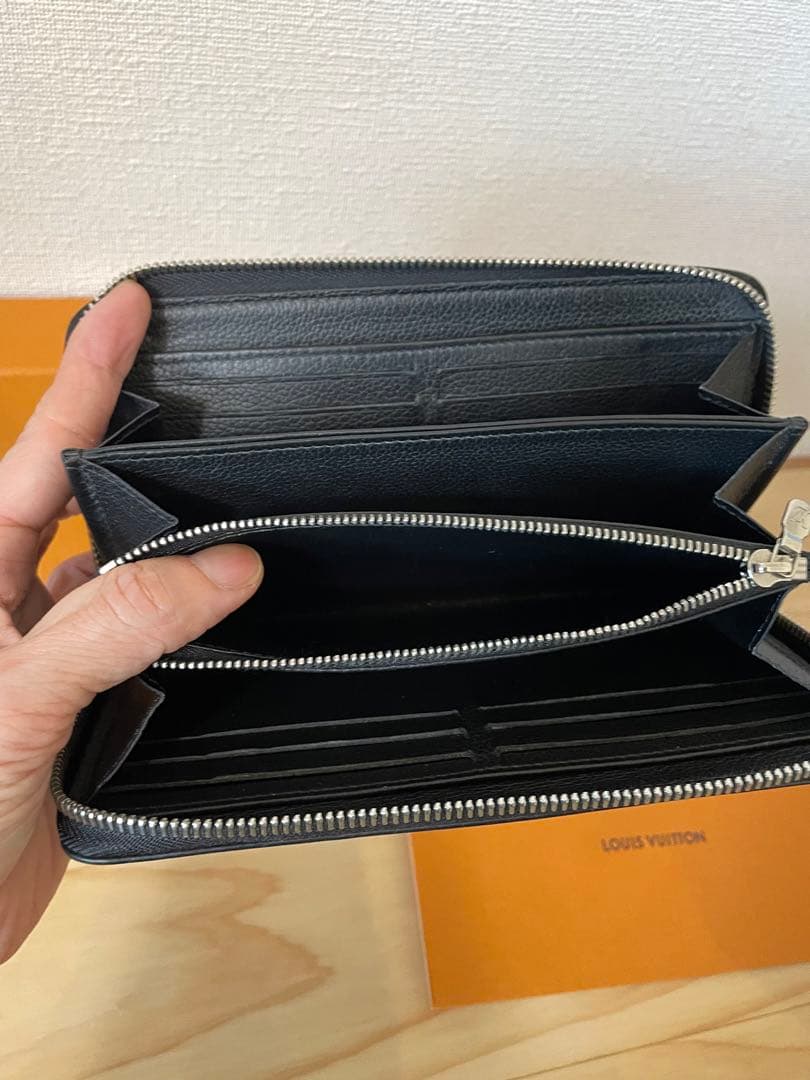 0201さん専用　LOUIS VUITTON ジッピー ロックミー　ルイヴィトン