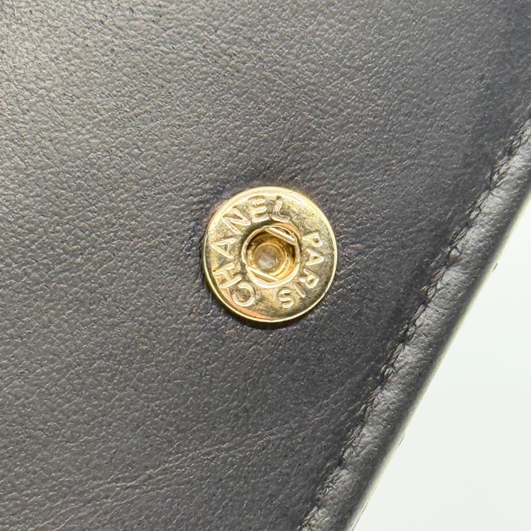 美品　新型　CHANEL シャネル　マトラッセ　ラインストーン　二つ折り財布