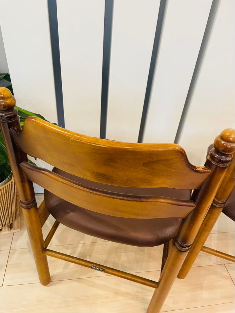 【カリモク】コロニアル　ダイニングチェア　椅子　2脚セット