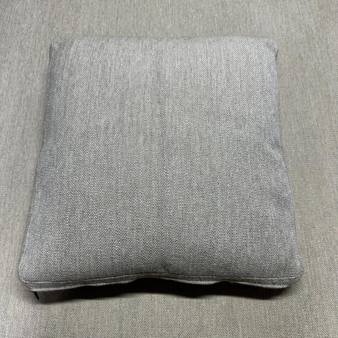 Minotti 　クッション　高級家具　ミノッティ　 1個