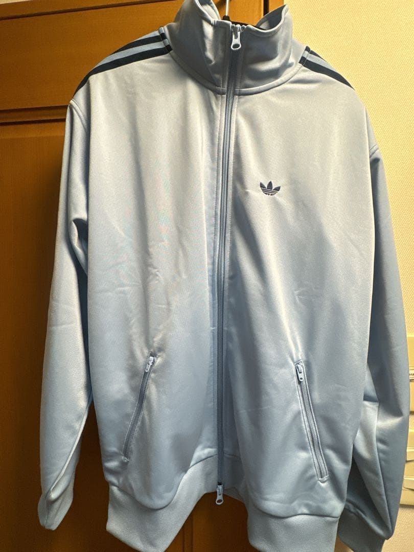 adidas トラックジャケット ベッケンバウアー ジェンダーニュートラル 水色