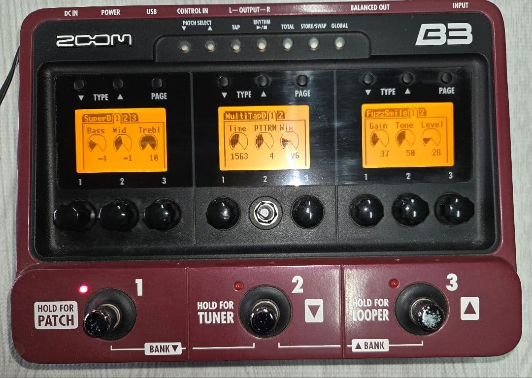 111804 ZOOM B3 ベースエフェクター