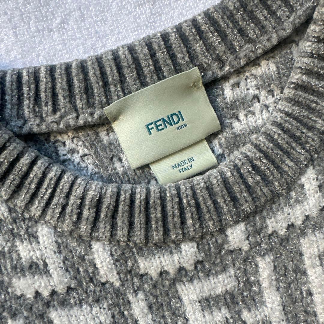 FENDI グレー FFロゴニットセーター 12+ ９号　美品