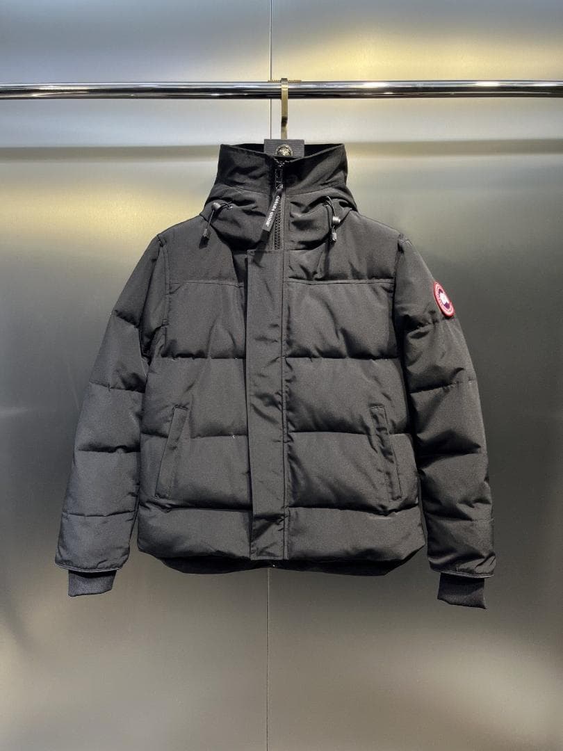 ブラック ダウンジャケット