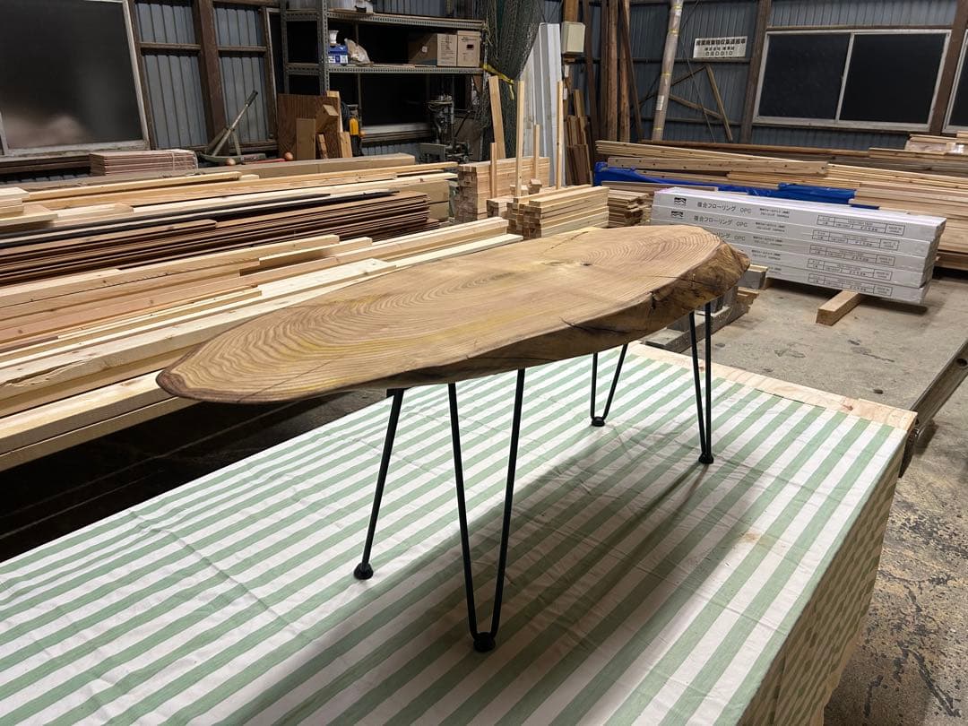 輪切りテーブル　栗の木にて製作