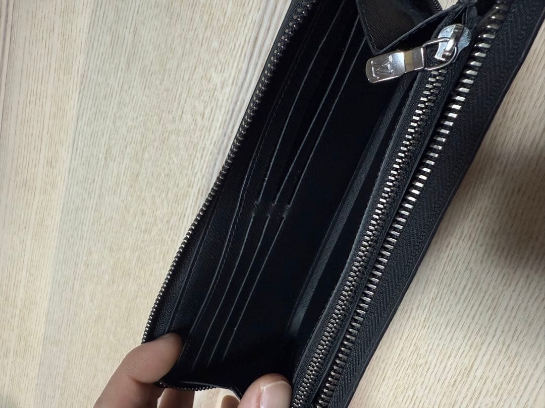 LOUIS VUITTON ジッピーウォレットホリゾンタル