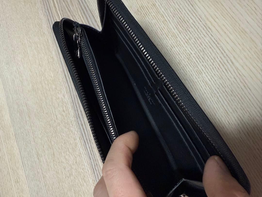LOUIS VUITTON ジッピーウォレットホリゾンタル