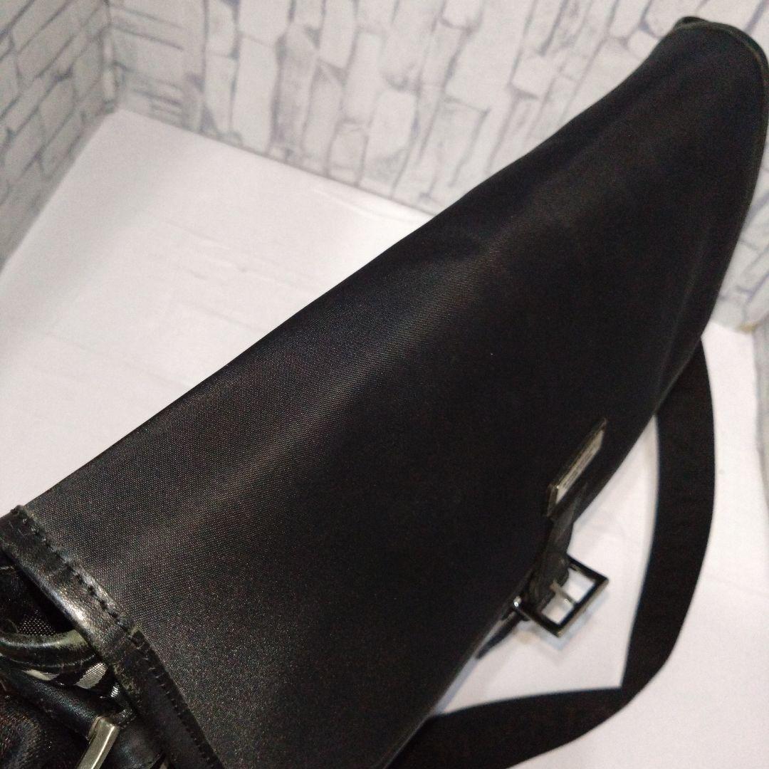 美品　バーバリーブラックレーベル メッセンジャーバッグ ノバチェック 刻印