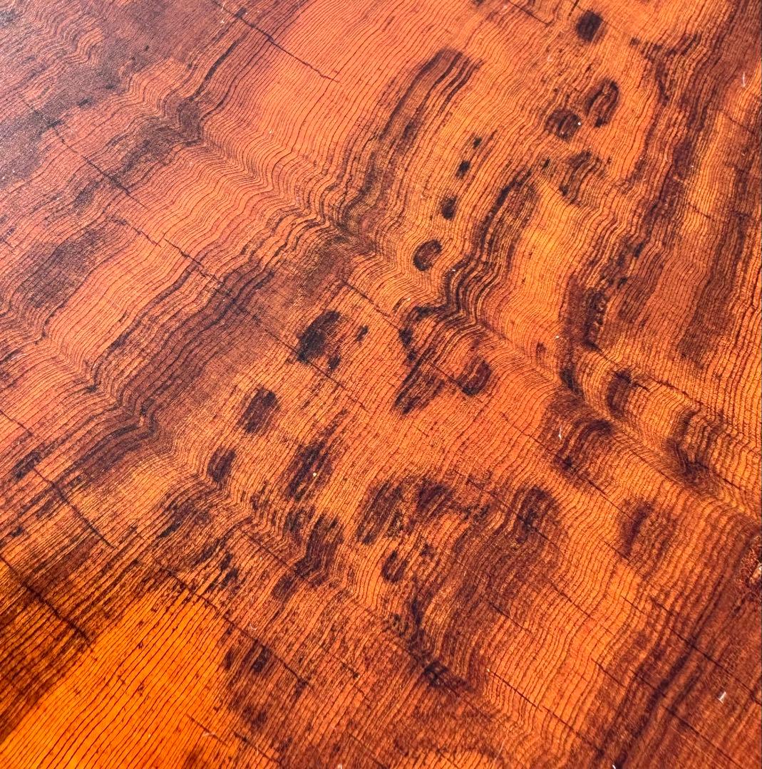年輪ぎっしり！希少な屋久杉の輪切りの座敷机 厚み17cm！座卓