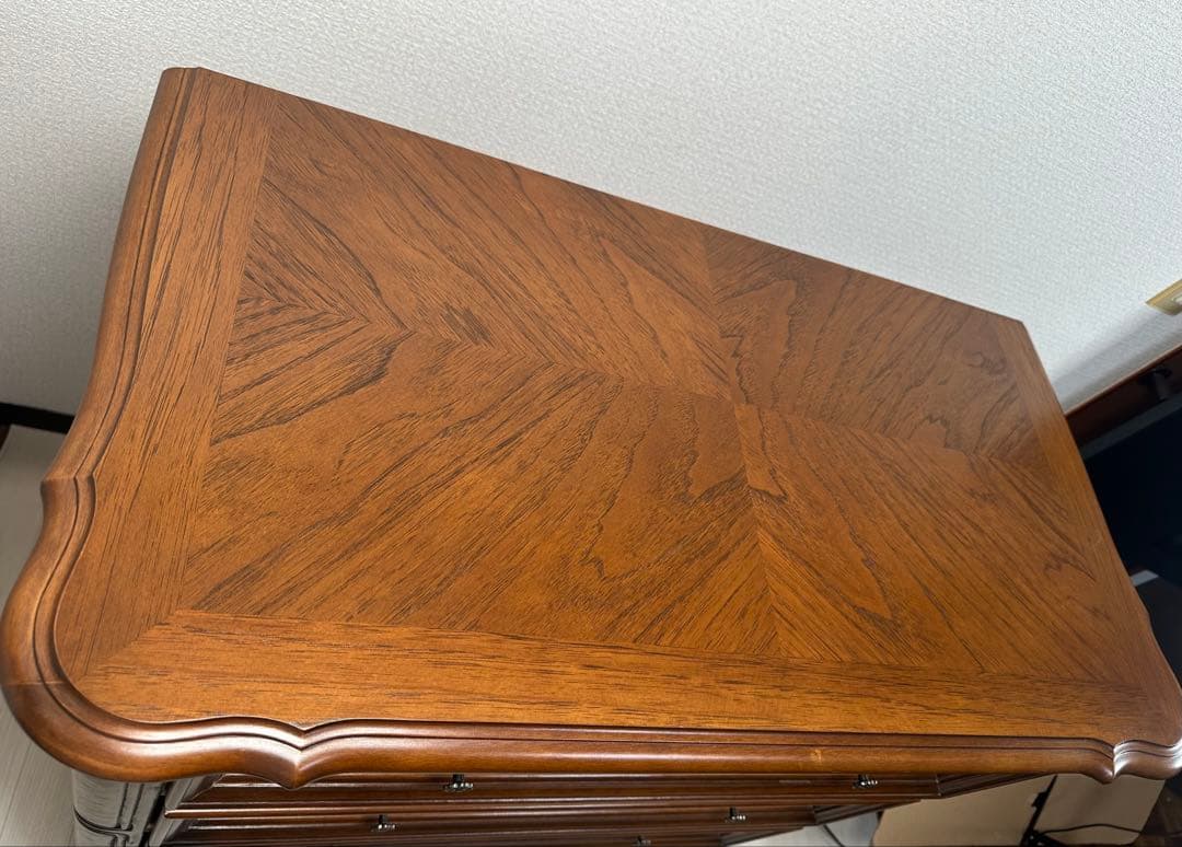 【展示品】英国 アンティーク調 チェスト 5段レリーフ ヨーロッパ ※i4※