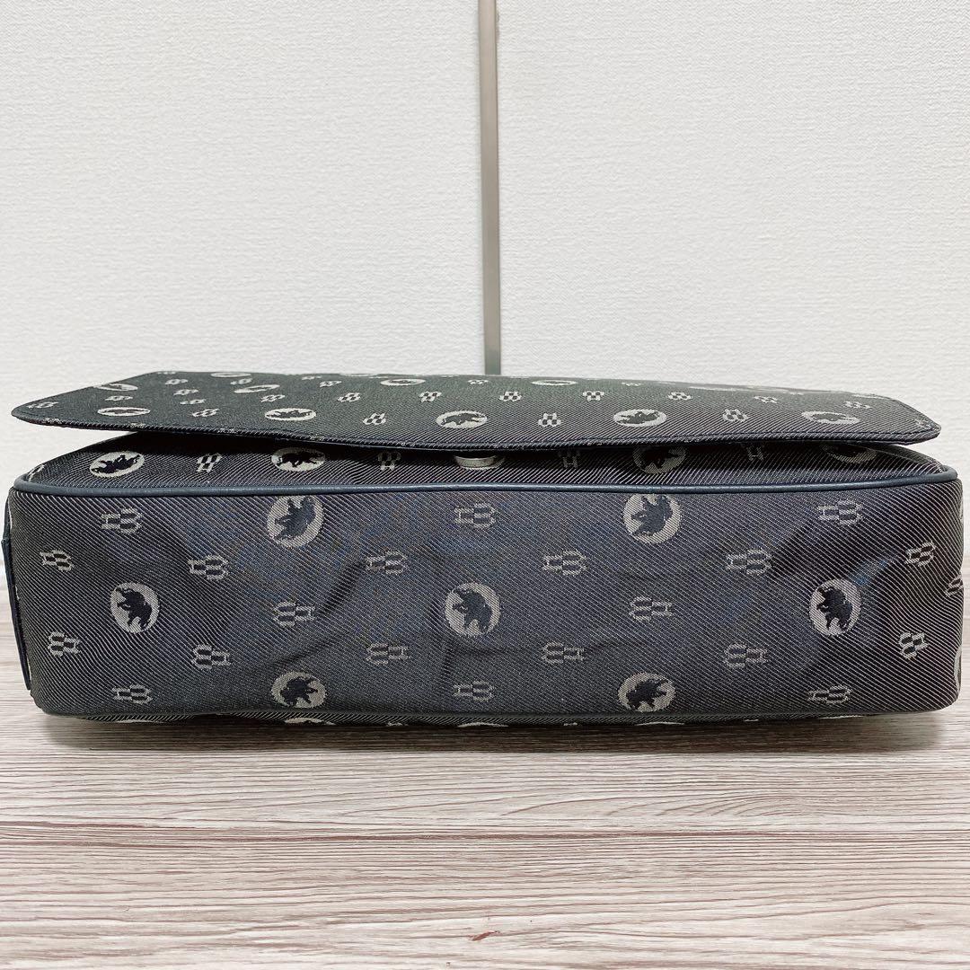 ハンティングワールド 　ショルダーバッグ 　モノグラム　メッセンジャーバッグ