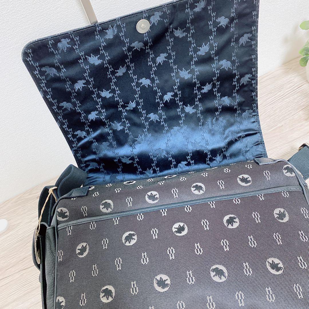 ハンティングワールド 　ショルダーバッグ 　モノグラム　メッセンジャーバッグ