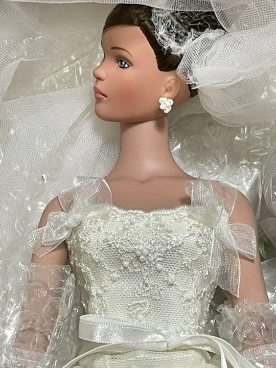 タイラーウェントワース1/4ドール　Tyler Wentworth Bride