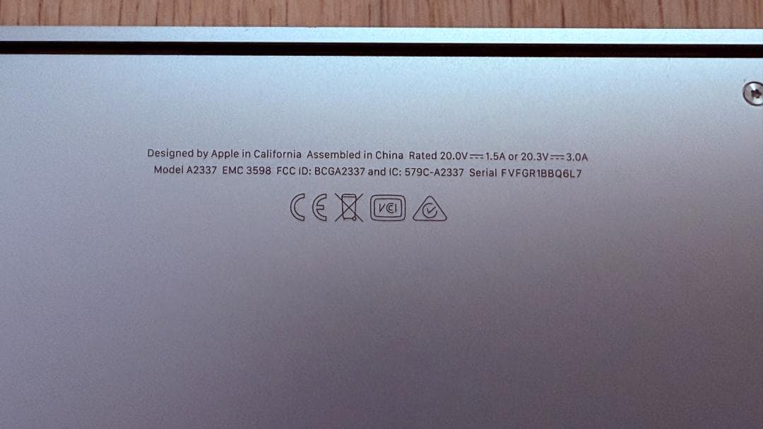 Apple MacBook Air（MGN93JA　A2337）