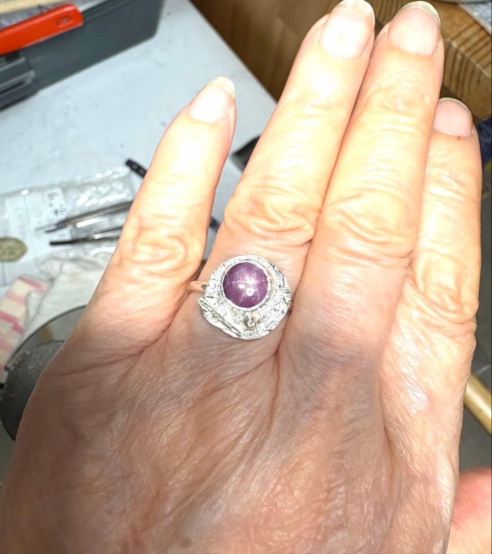 スタールビーシルバー手彫りリング