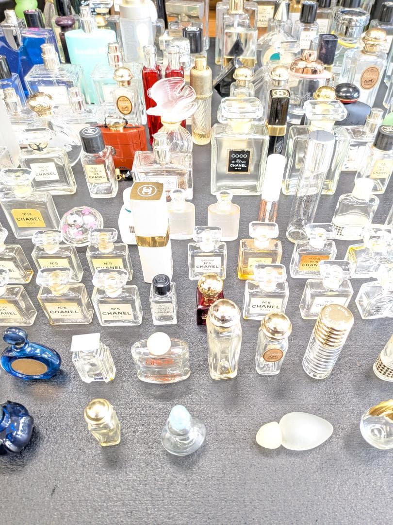 香水空き瓶224点まとめセット大量 シャネル 資生堂 エルメスイヴサンローラン他