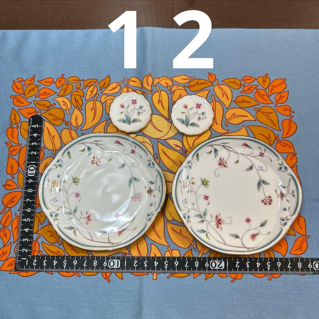 ノリタケ　花更紗　ティーCS スクエアプレート、小皿、スプーンレスト各２組