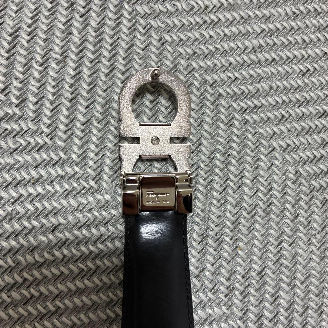 Salvatore Ferragamo レザー ベルト サイズ115 正規品中古