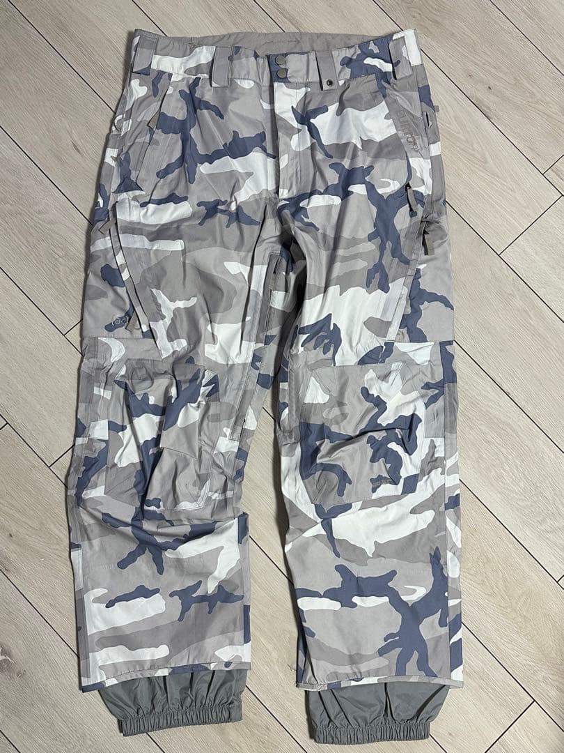 Burton ak 上下 L セットアップ ゴアテックス スノーカモ 迷彩