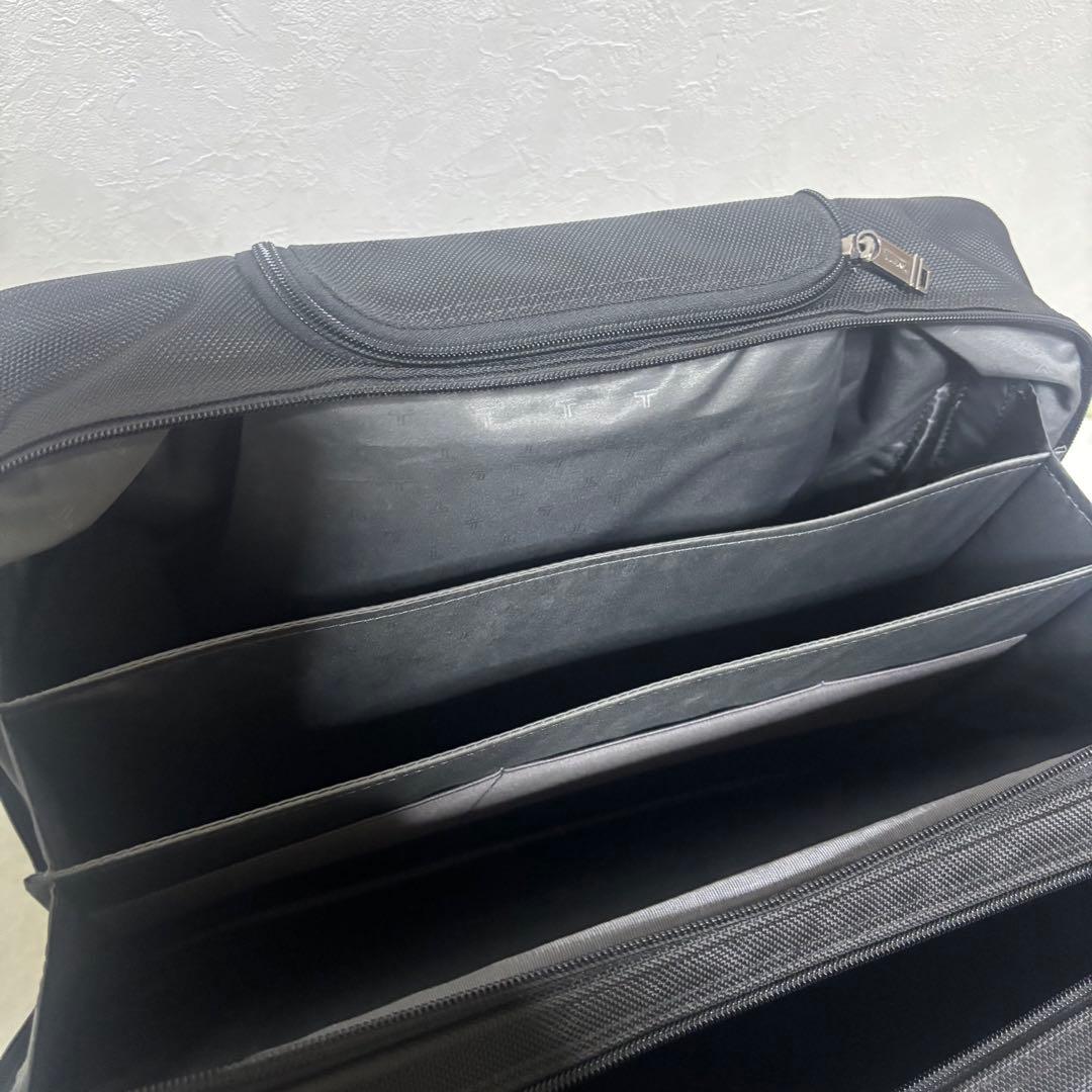 【廃盤】TUMI　トゥミ　キャリー　3層　26104D4　機内持込　鍵付き