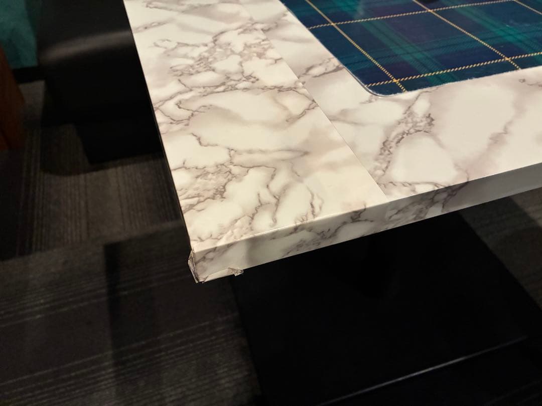大理石風チェック柄センターテーブル