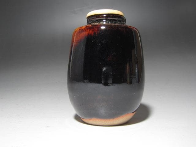 ☆　桶谷定一　肩衝茶入　久田流　十二代　尋牛斎の花押がございます☆y593