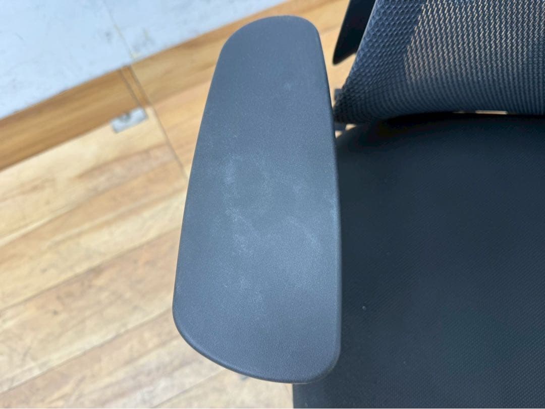 TG350①☆KOKUYO☆デュオラ☆オフィス☆メッシュ☆チェア☆肘付き☆22年