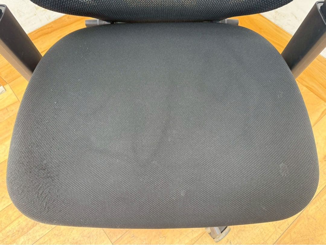 TG350①☆KOKUYO☆デュオラ☆オフィス☆メッシュ☆チェア☆肘付き☆22年