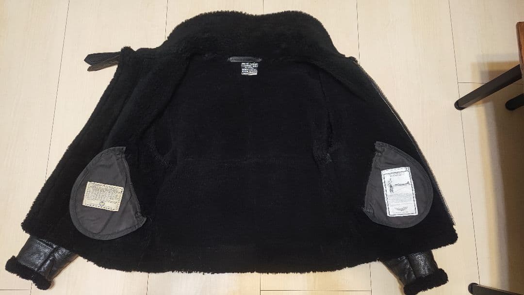 AVIREX B3 黒ムートンジャケット 38