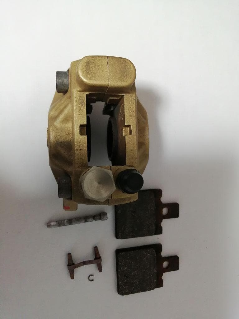 Brembo 　ブレンボ　旧カニ　84ｍｍ