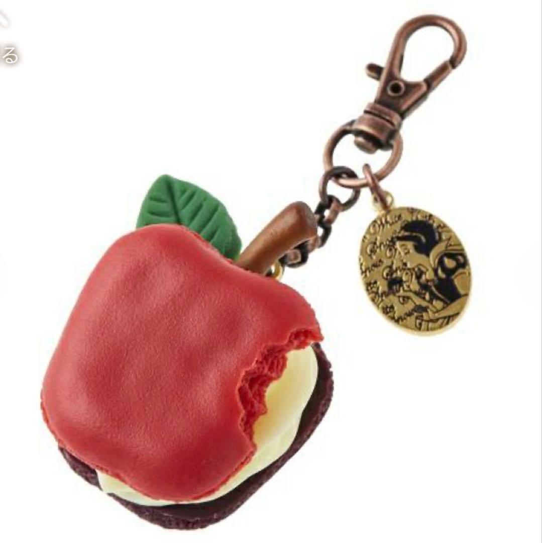 Q-pot. 白雪姫　アップルマカロン　バッグチャーム