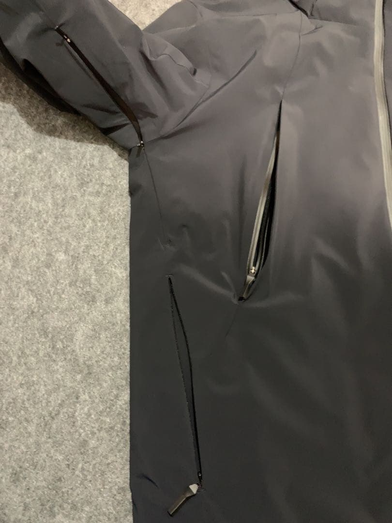 DESCENTE ALLTERRAIN インサレーテッドアクティブジャケットS