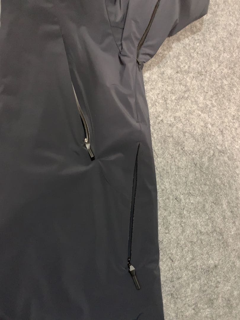 DESCENTE ALLTERRAIN インサレーテッドアクティブジャケットS